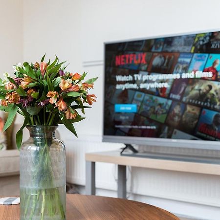 Heart Of Ealing Apartment With Garden Λονδίνο Εξωτερικό φωτογραφία