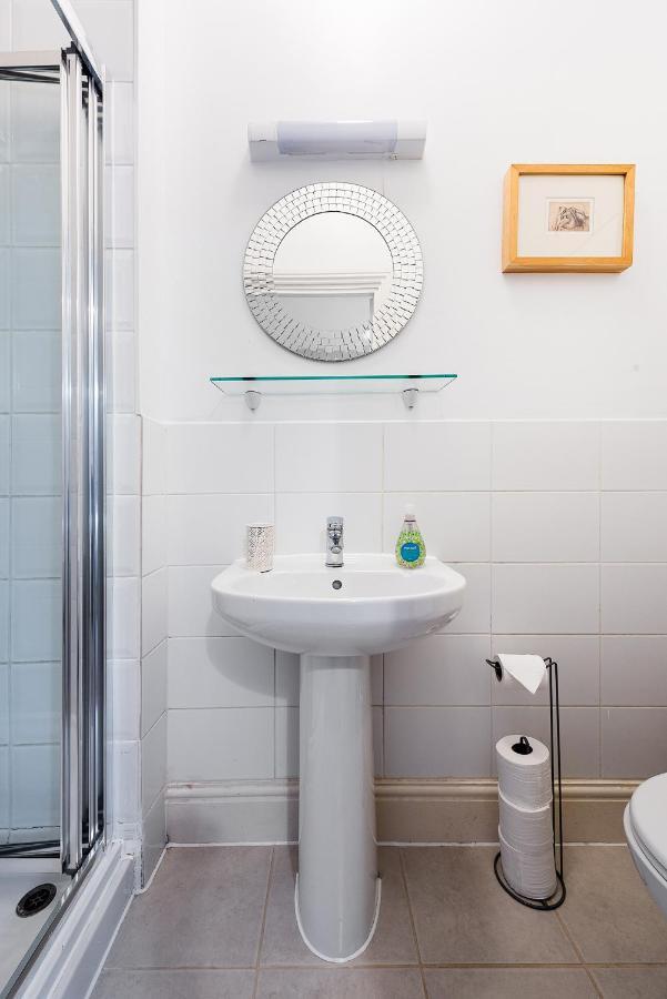 Heart Of Ealing Apartment With Garden Λονδίνο Εξωτερικό φωτογραφία